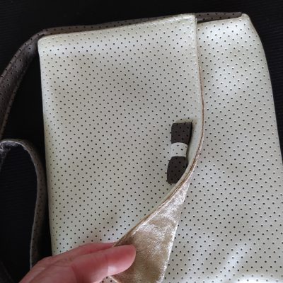 sac en cuir perforé